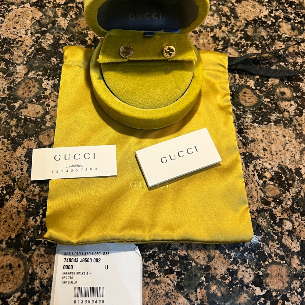 Gucci Oro Giallo 18k gold earrings